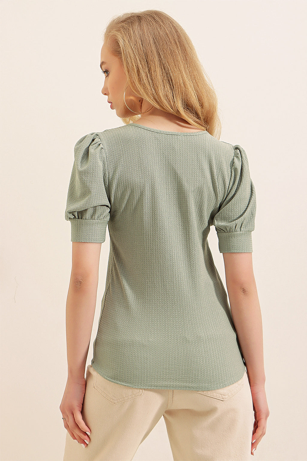 0409 Kare Yaka Örme Bluz - Çağla