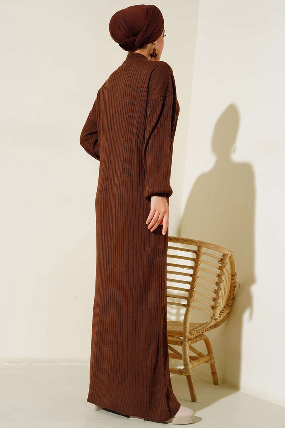 15900 Boydan Tesettür Triko Elbise - Kahverengi