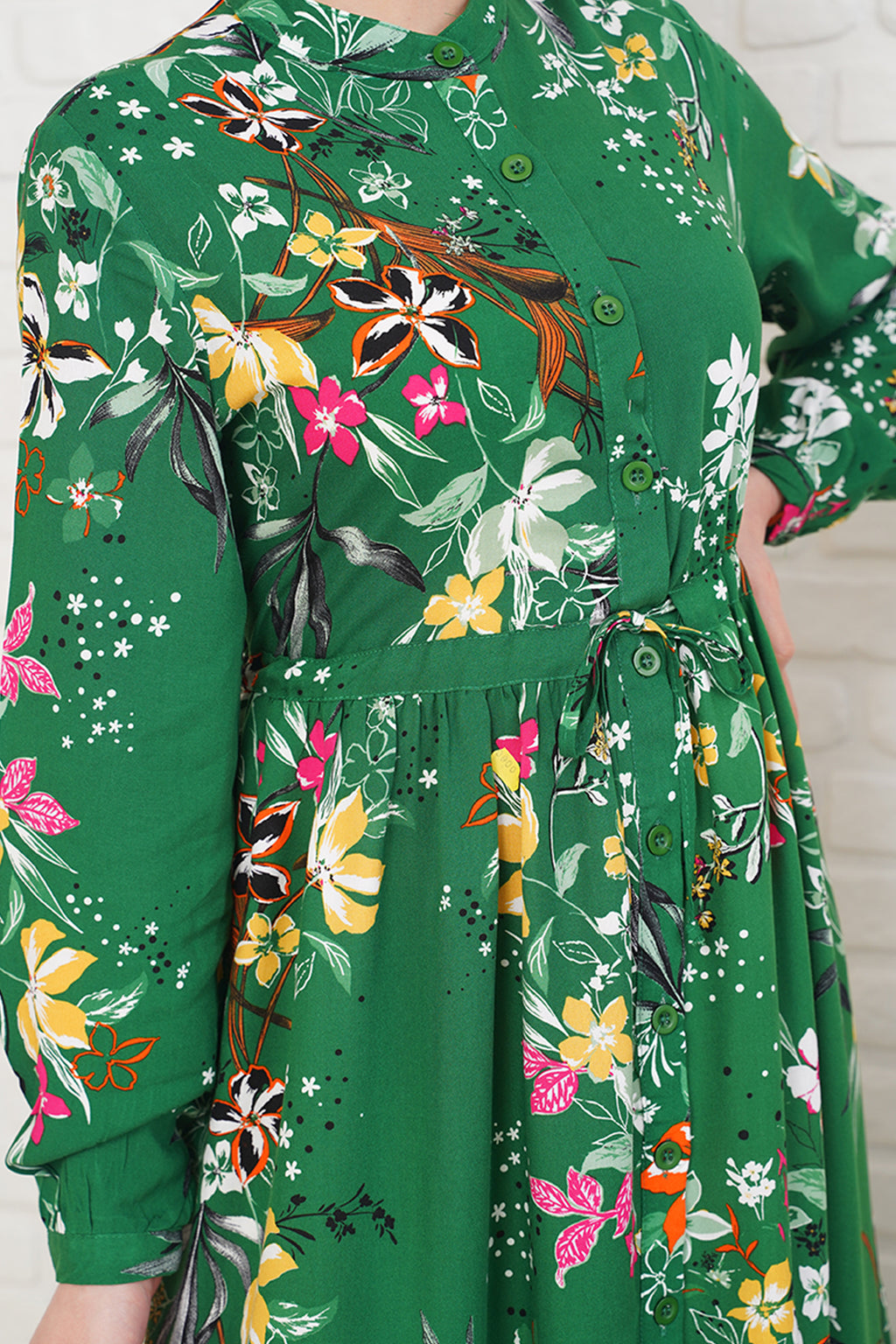 2144 Hakim Yaka Tesettür Elbise - Zümrüt Yeşili