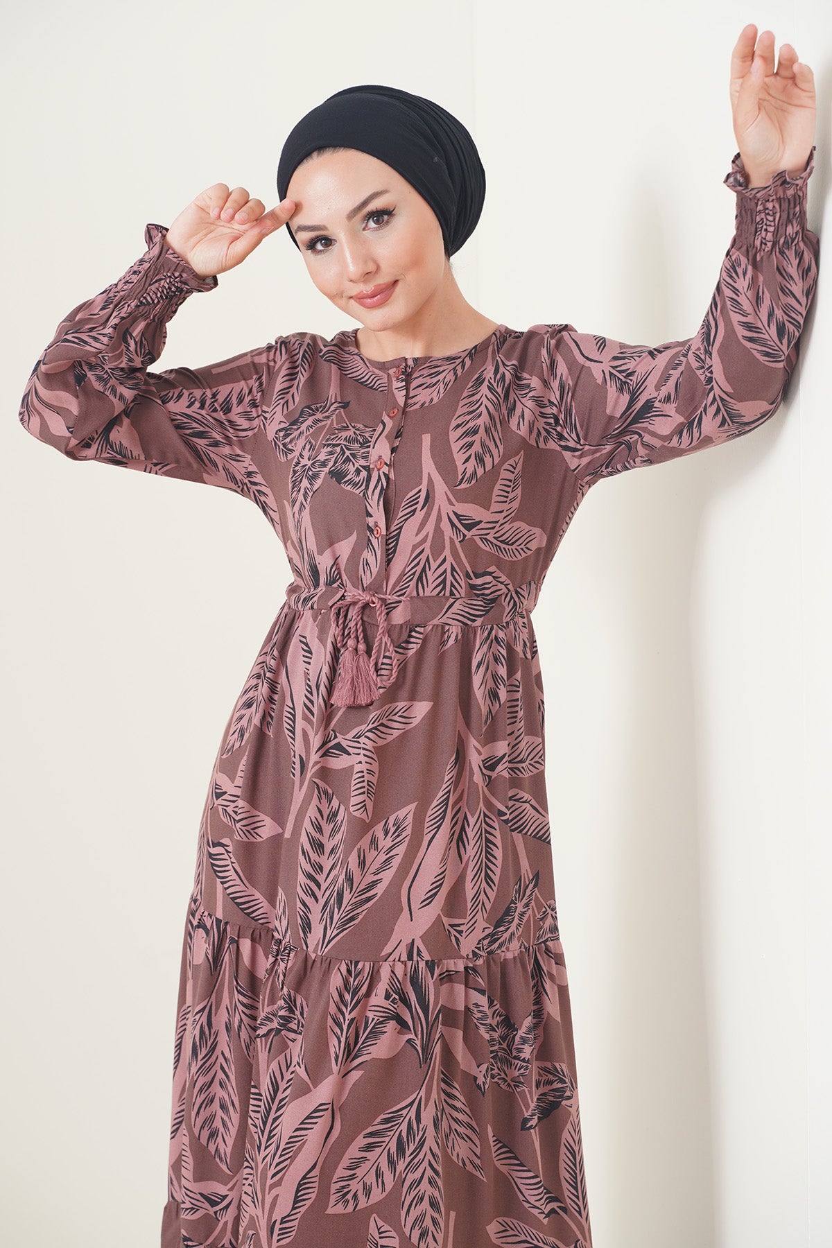 2145 Desenli Tesettür Elbise - Kahverengi