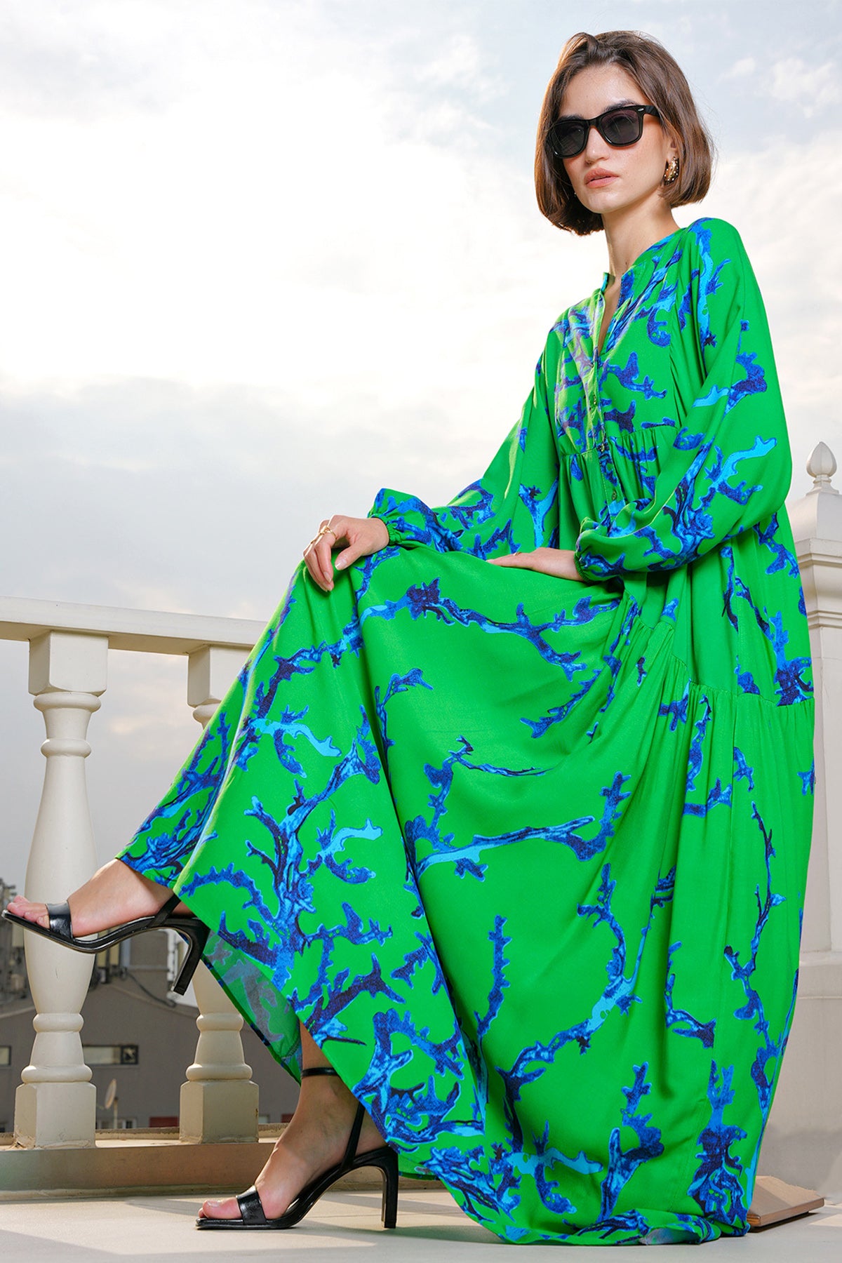 2423 Otantik Desenli Tesettür Elbise - Koyu Yeşil