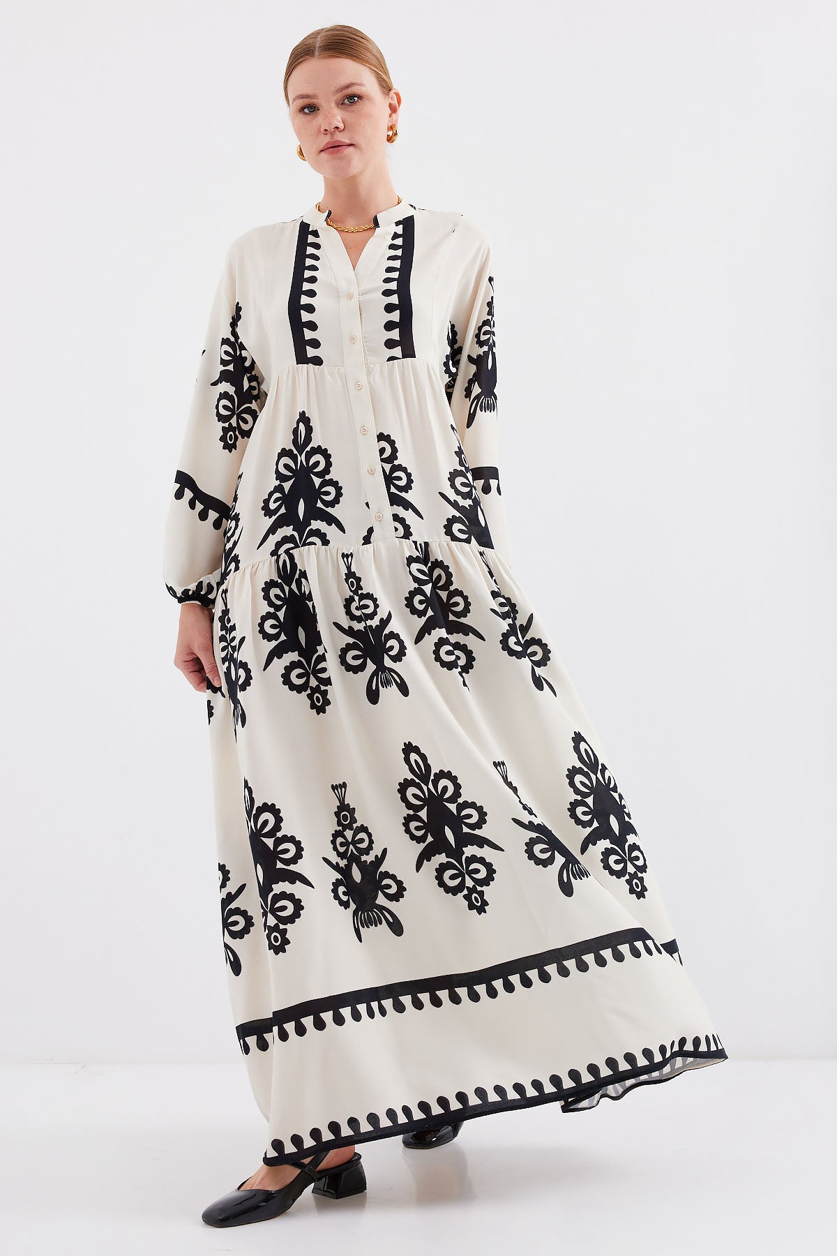 2423 Otantik Desenli Tesettür Elbise - M. Krem