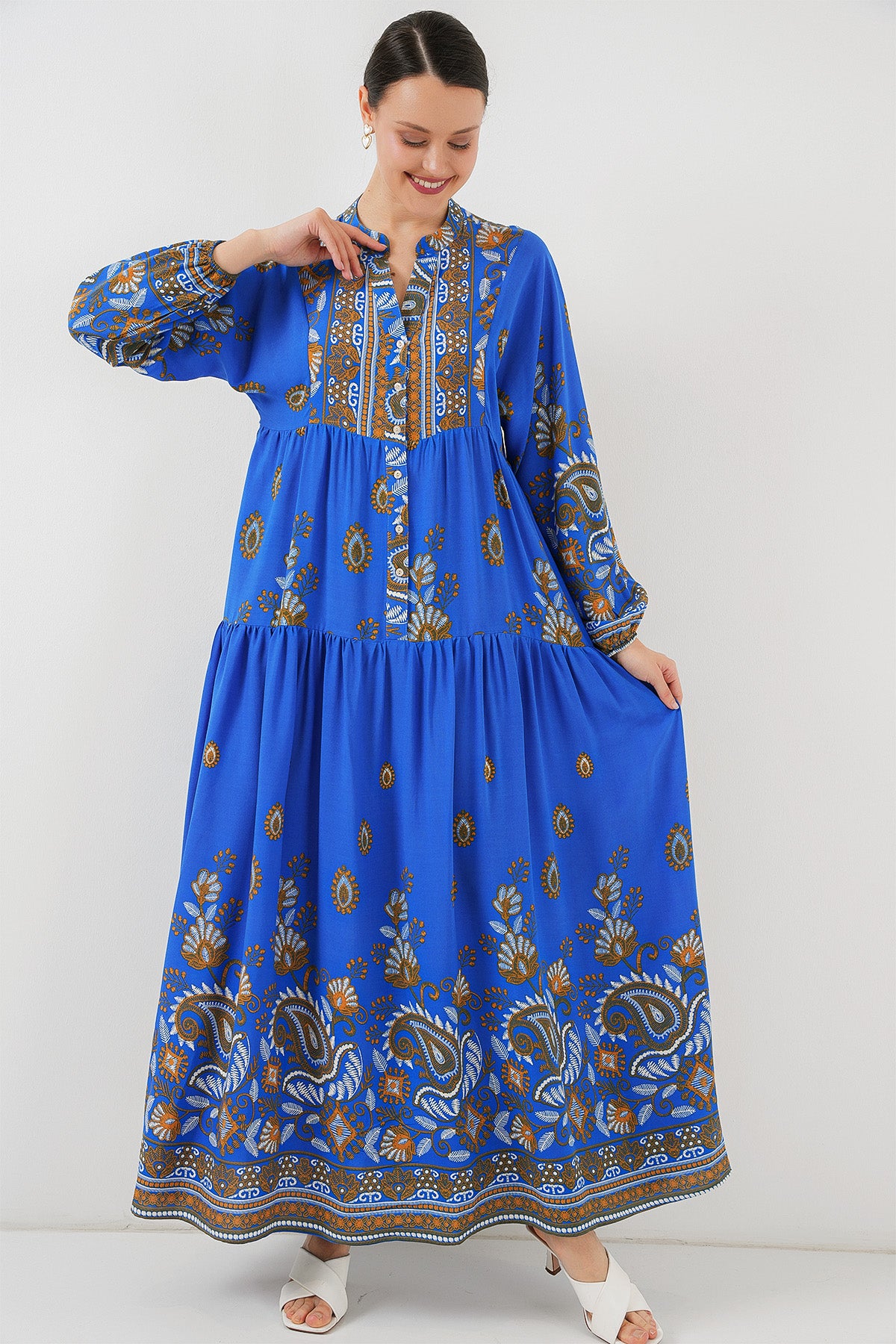 2423 Otantik Desenli Tesettür Elbise - Saks 1