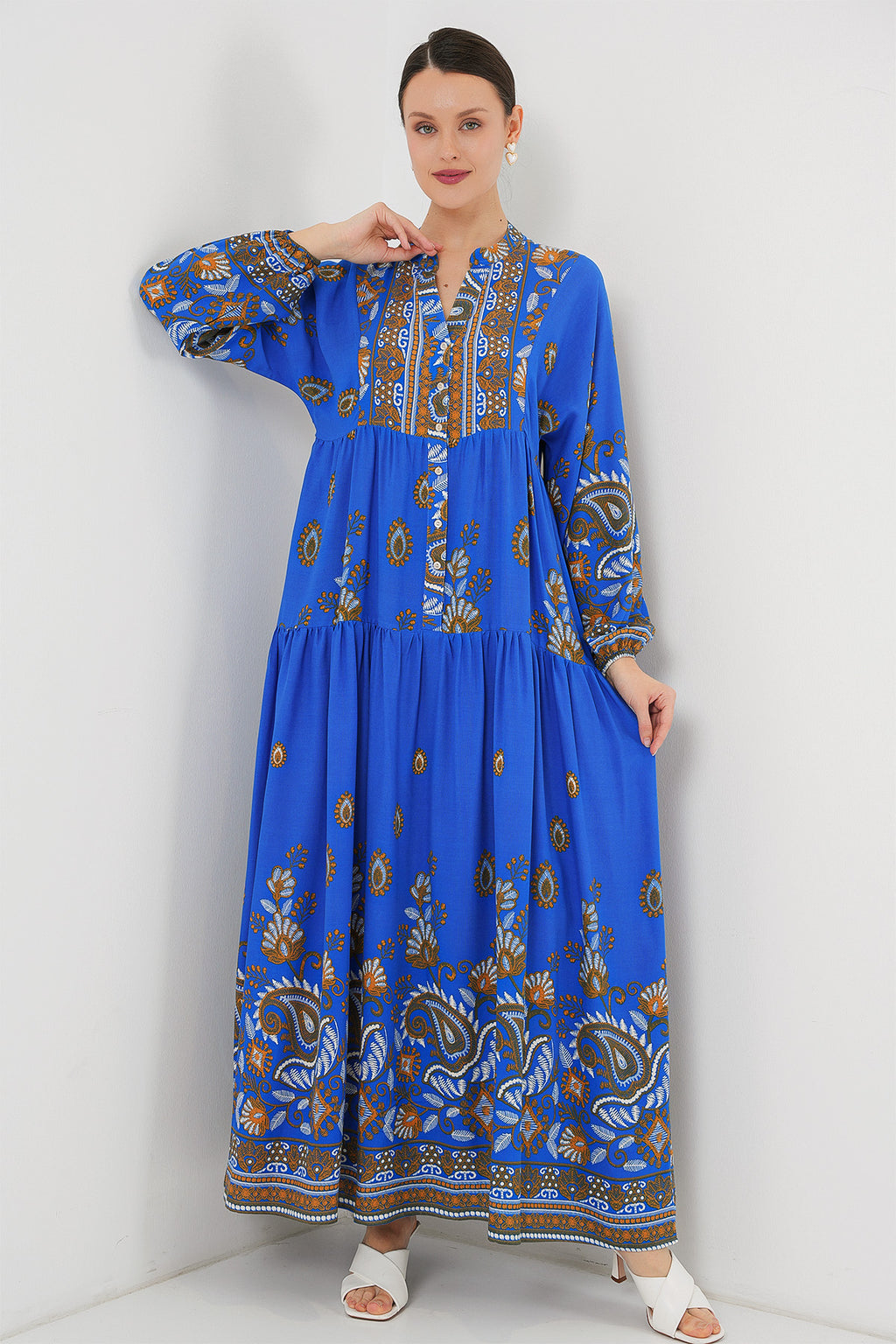 2423 Otantik Desenli Tesettür Elbise - Saks 1