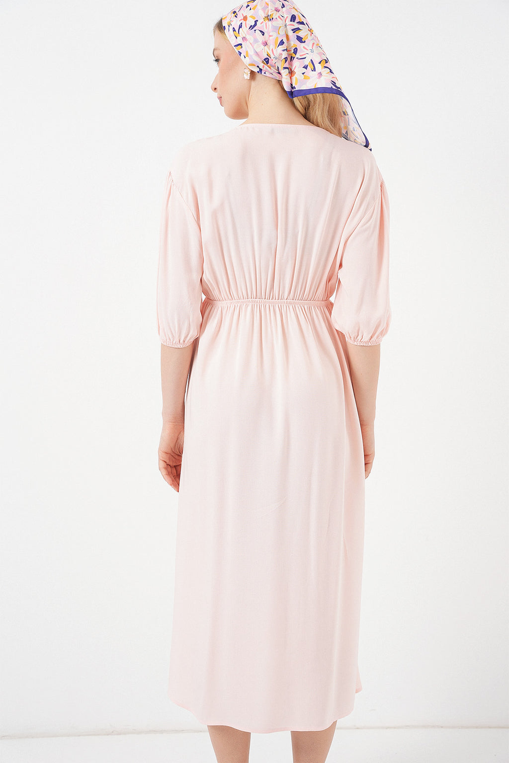 2570 Kadın Beli Büzgülü V Yaka Elbise - Pudra