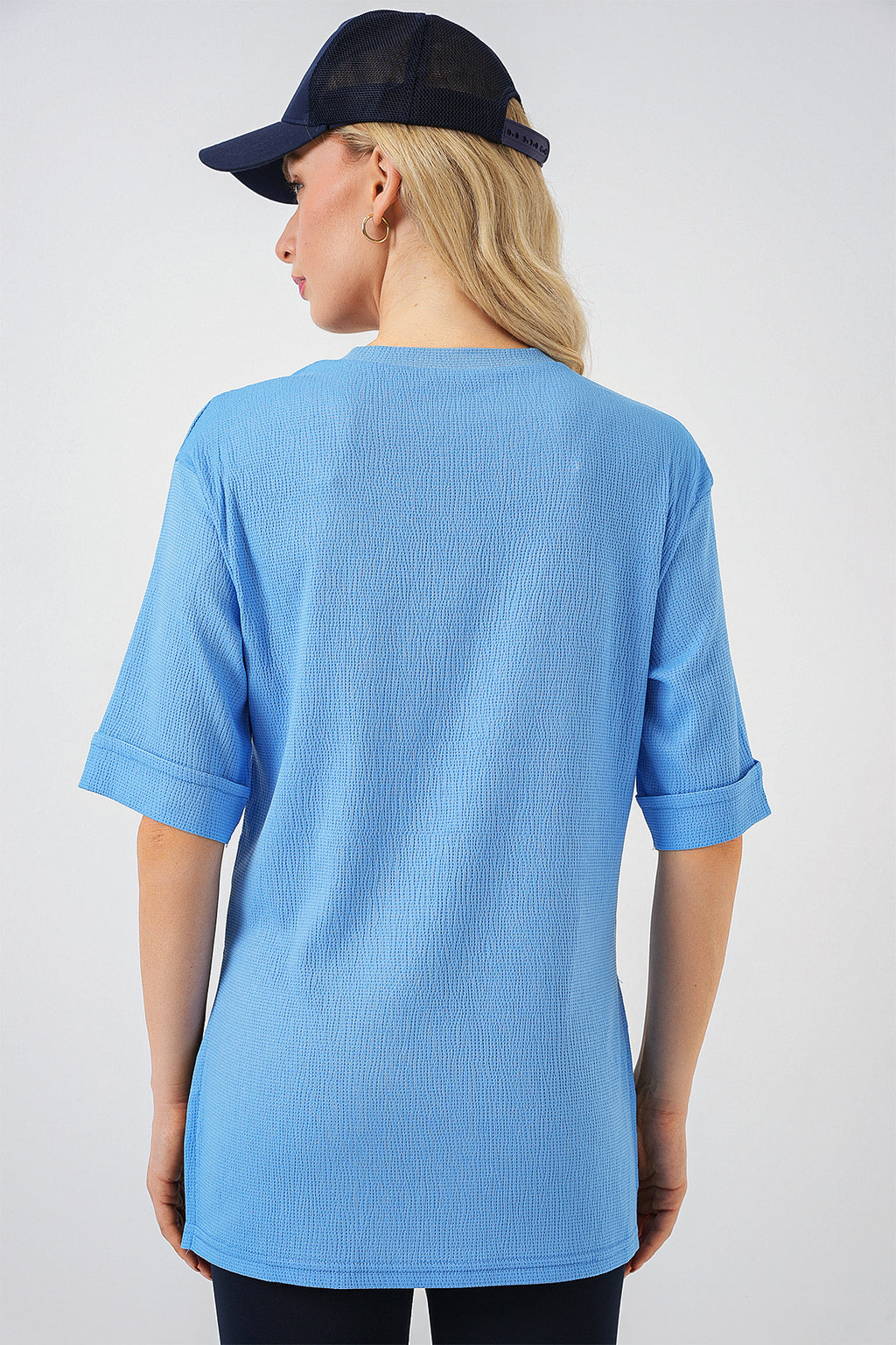 4332 Yanı Yırtmaçlı Örme Tişört - B.Mavi