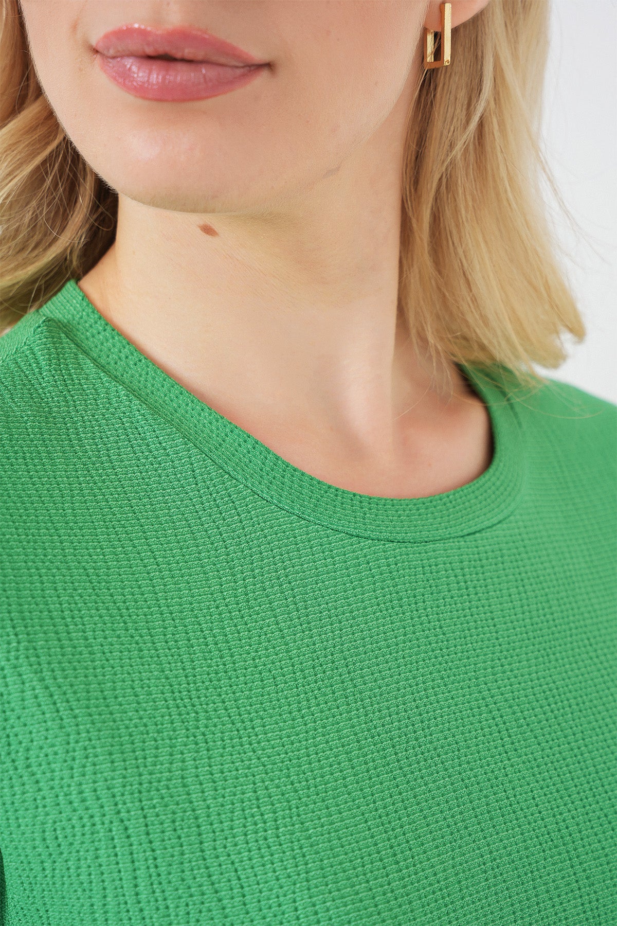 4332 Yanı Yırtmaçlı Örme Tişört - Yeşil