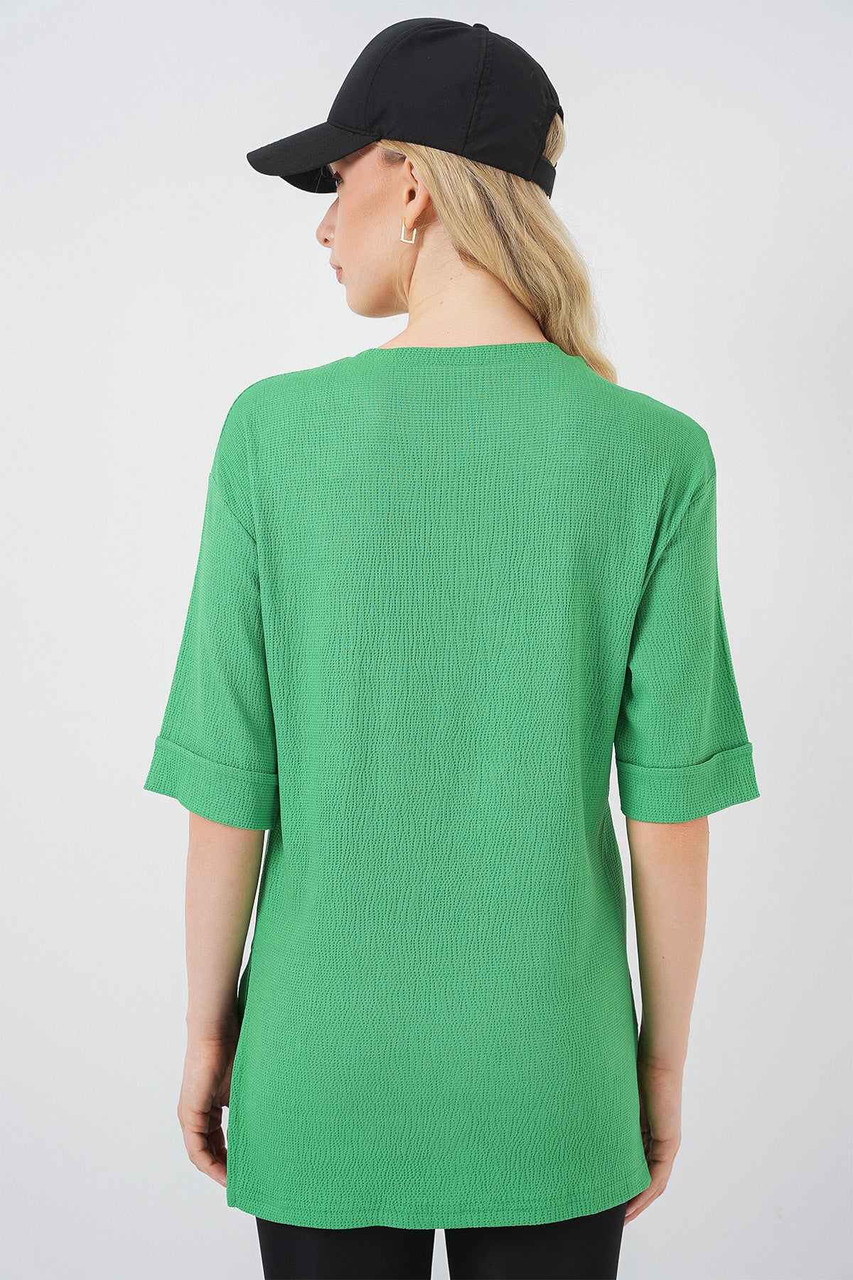 4332 Yanı Yırtmaçlı Örme Tişört - Yeşil