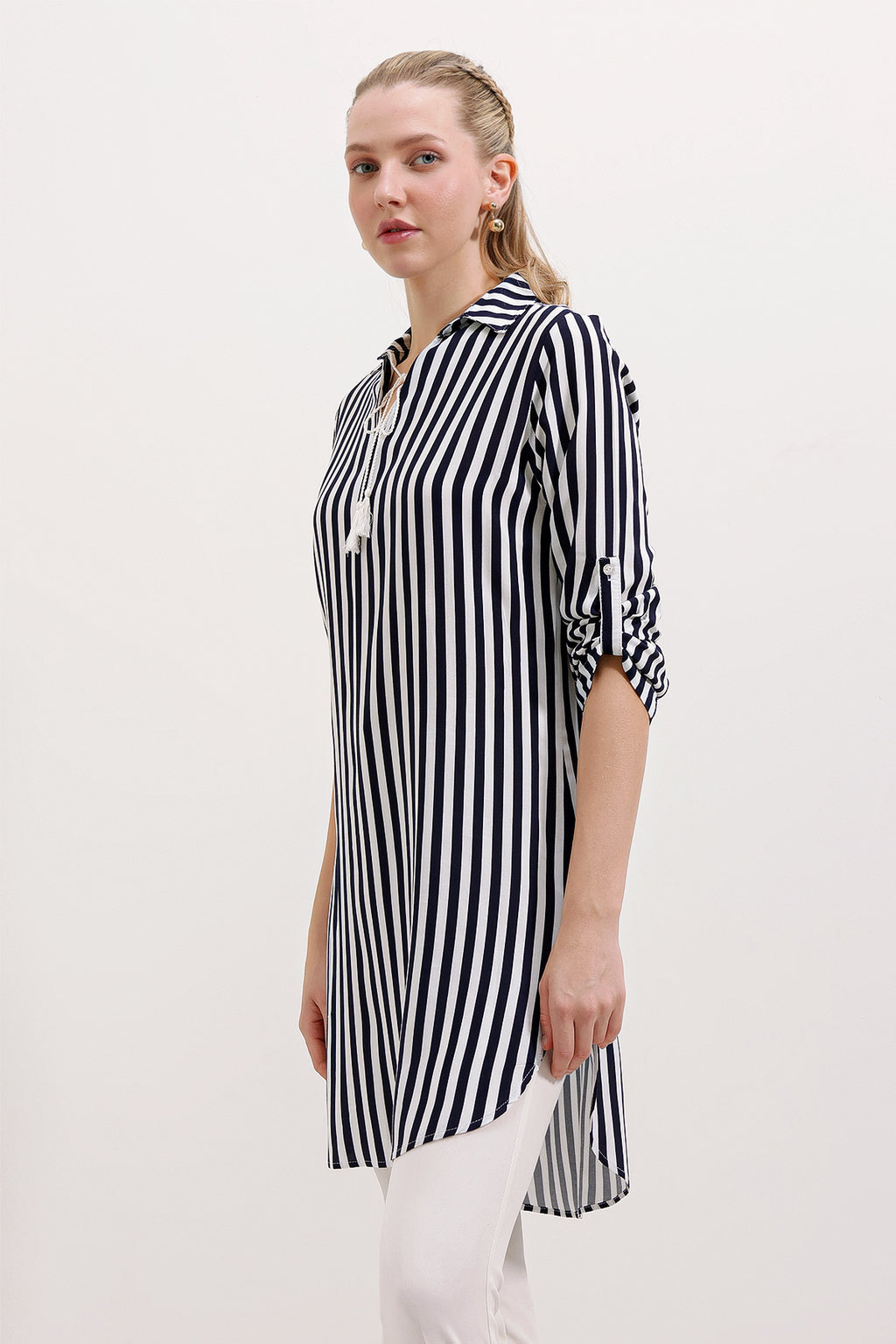 5613 Yaka Bağcıklı Çizgili Tunik - Lacivert