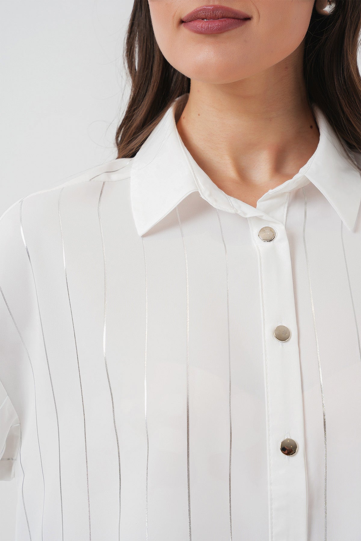Kadın Beyaz Gümüş Çizgili Gömlek 5924
