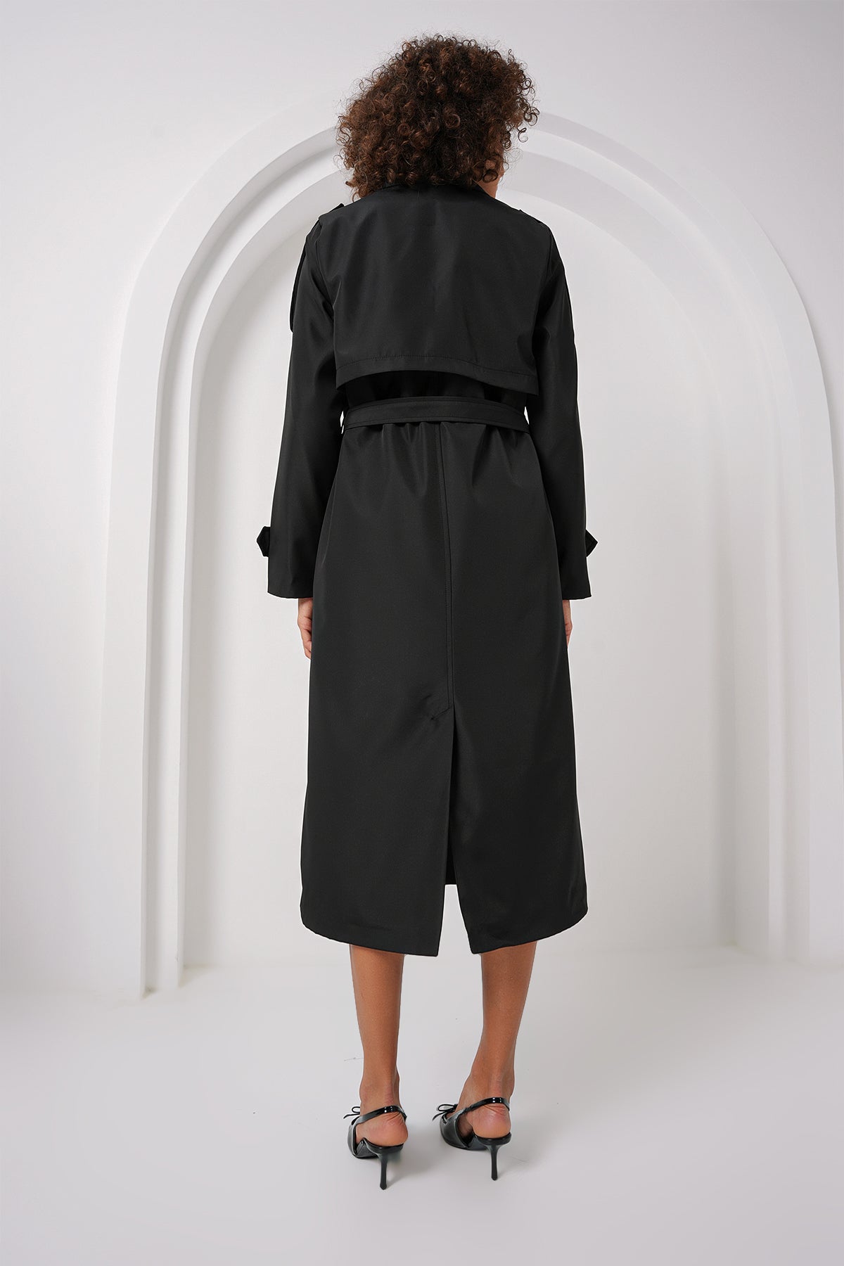 5941 Kruvaze Yaka Uzun Trençkot - Siyah