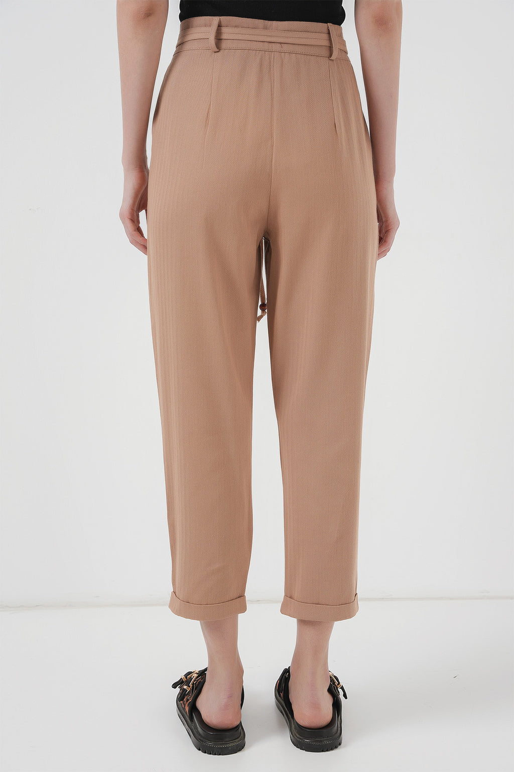 6660 Kemerli Keten Pantolon - Bisküvi