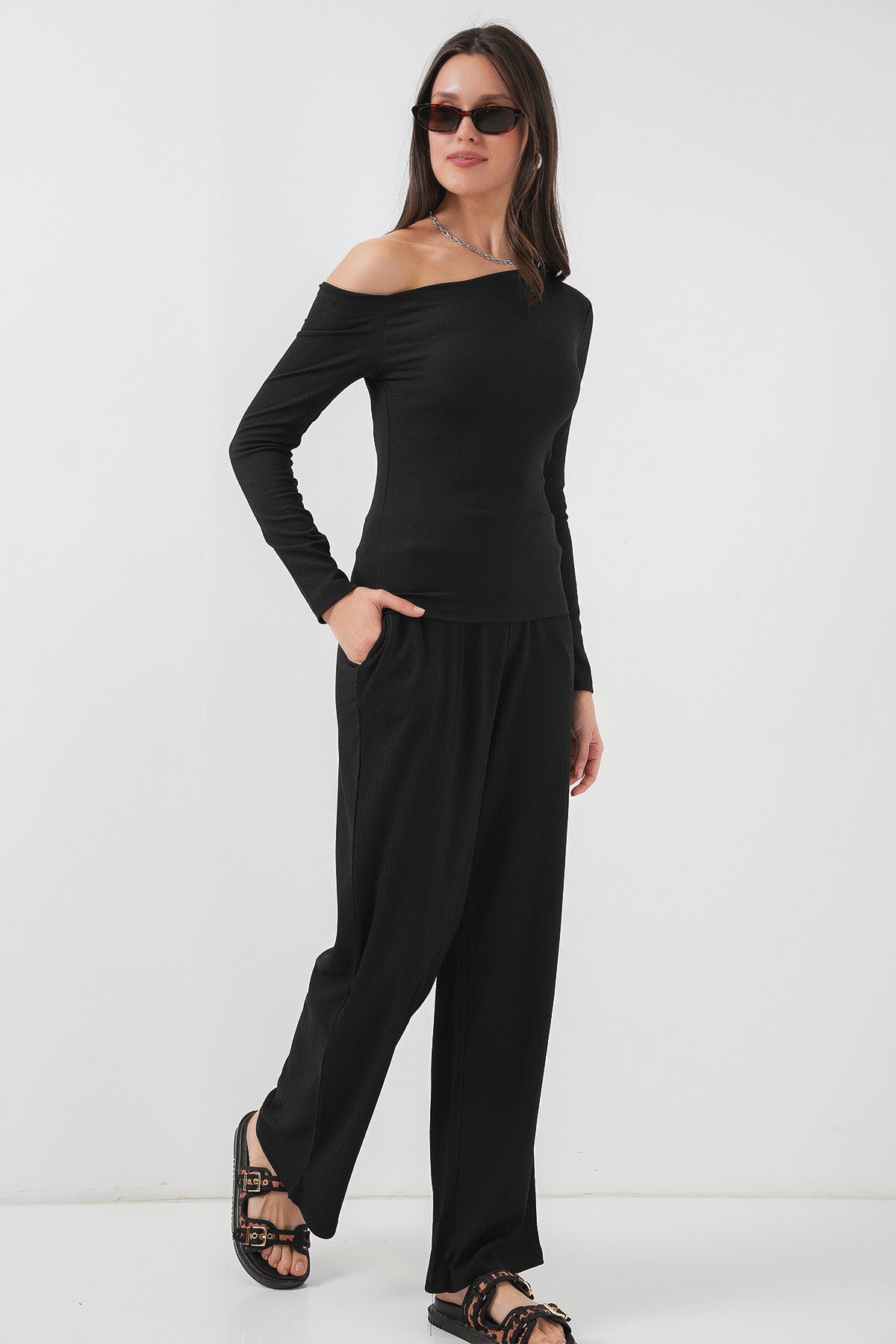 6708 Düşük Omuz Alt Üst Takım - Siyah