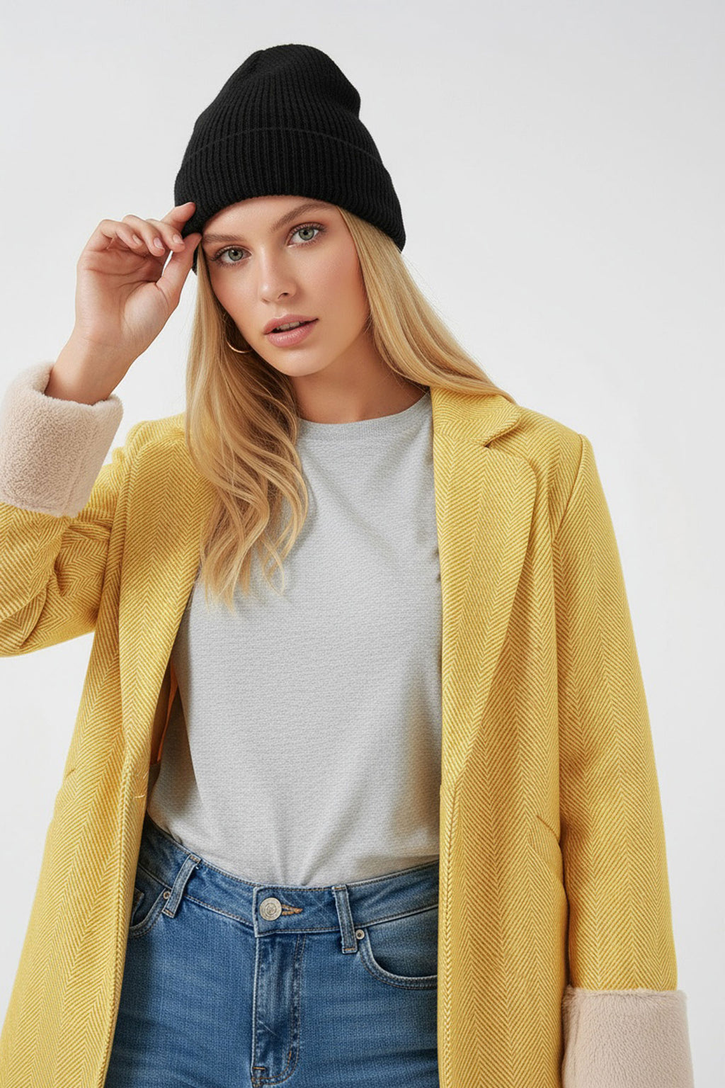 9145 Kadın Kolları Tüylü Balık Sırtı Kaşe Kaban - Sarı