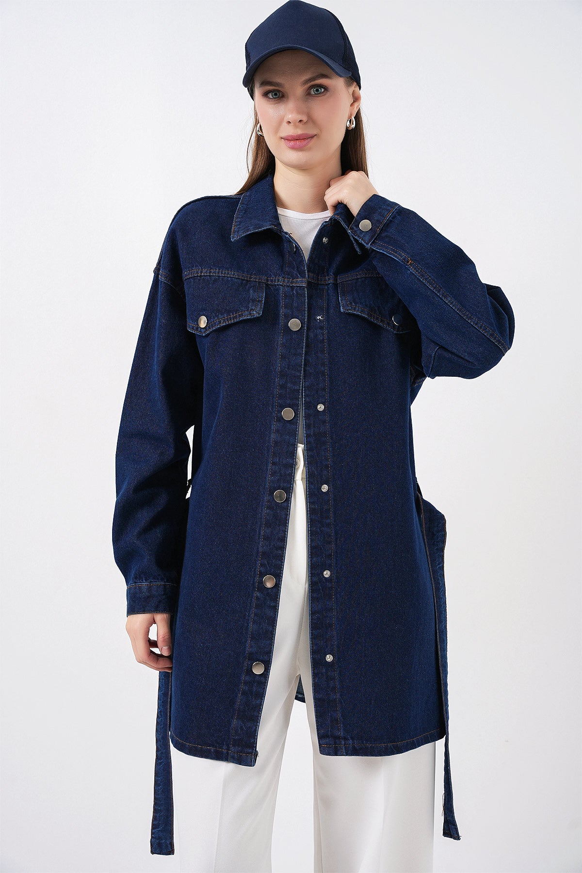 Kadın Boydan Düğmeli Kuşalı Kot Ceket 0740 - Lacivert
