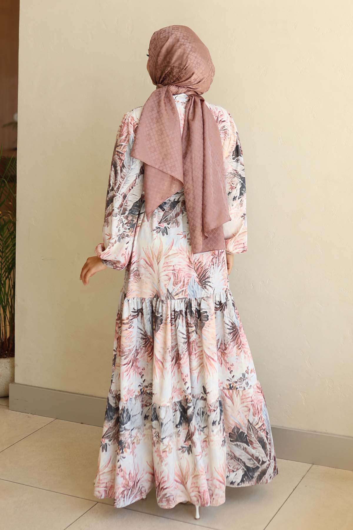 Kadın Desenli Uzun Tesettür Elbise 2586 - Kahverengi