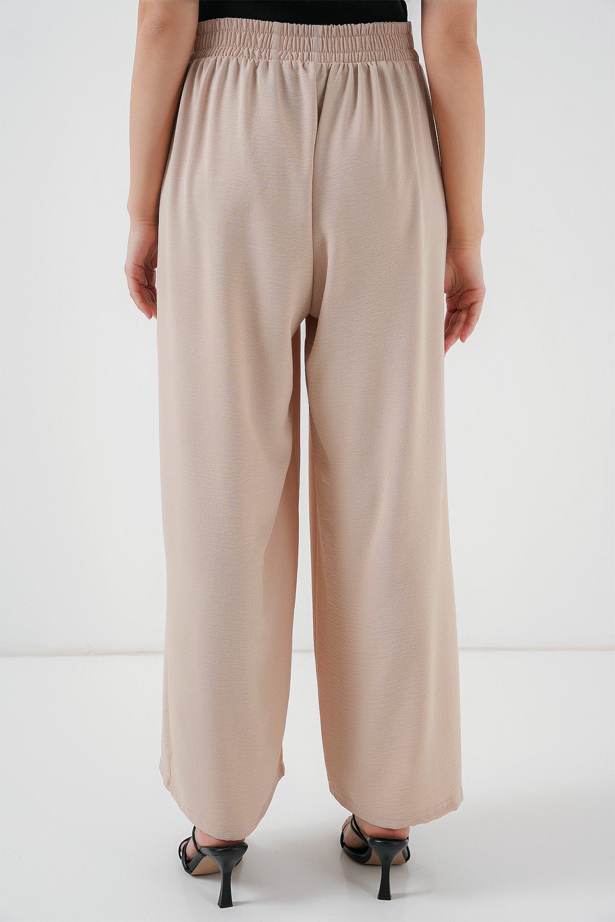 Kadın Geniş Paça Pileli Pantolon 6718 - Krem