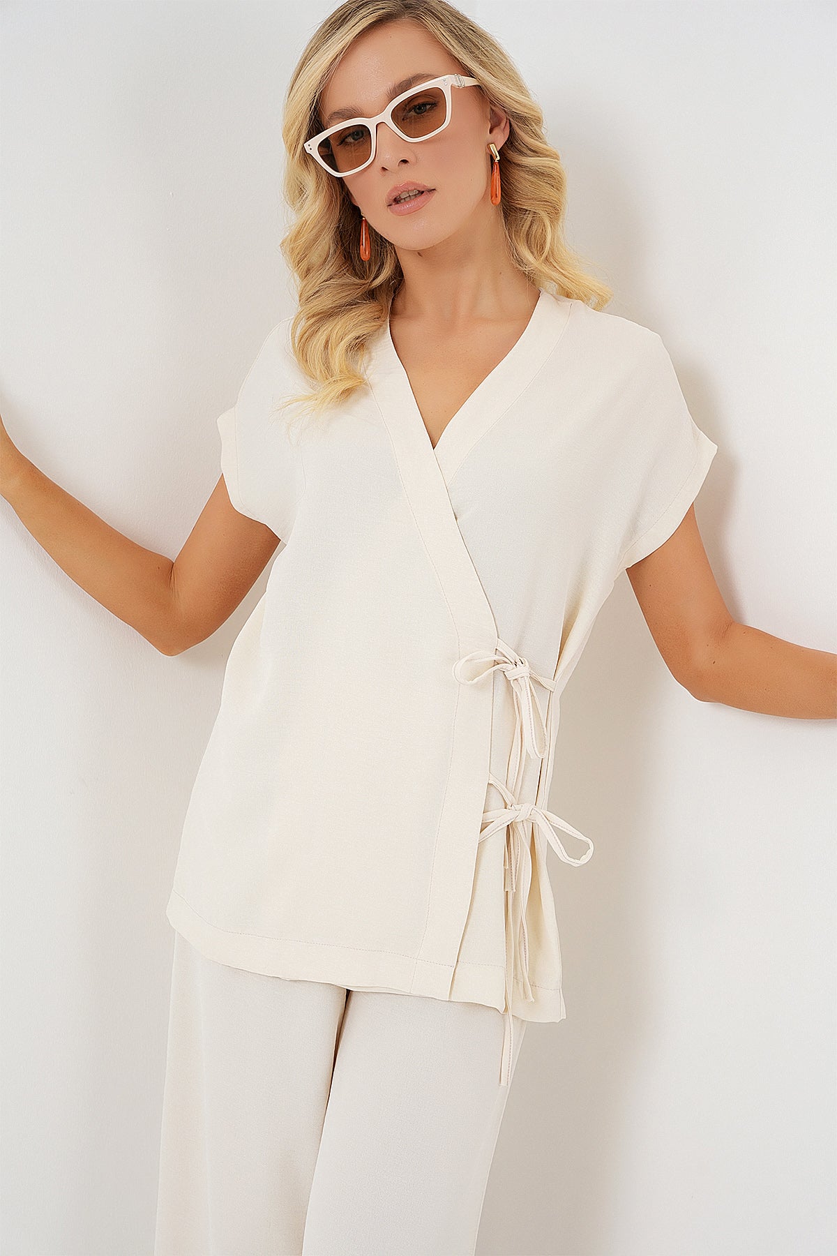 Kadın Kısa Kol Bağcıklı Ayrobin İkili Takım 6741 - Krem