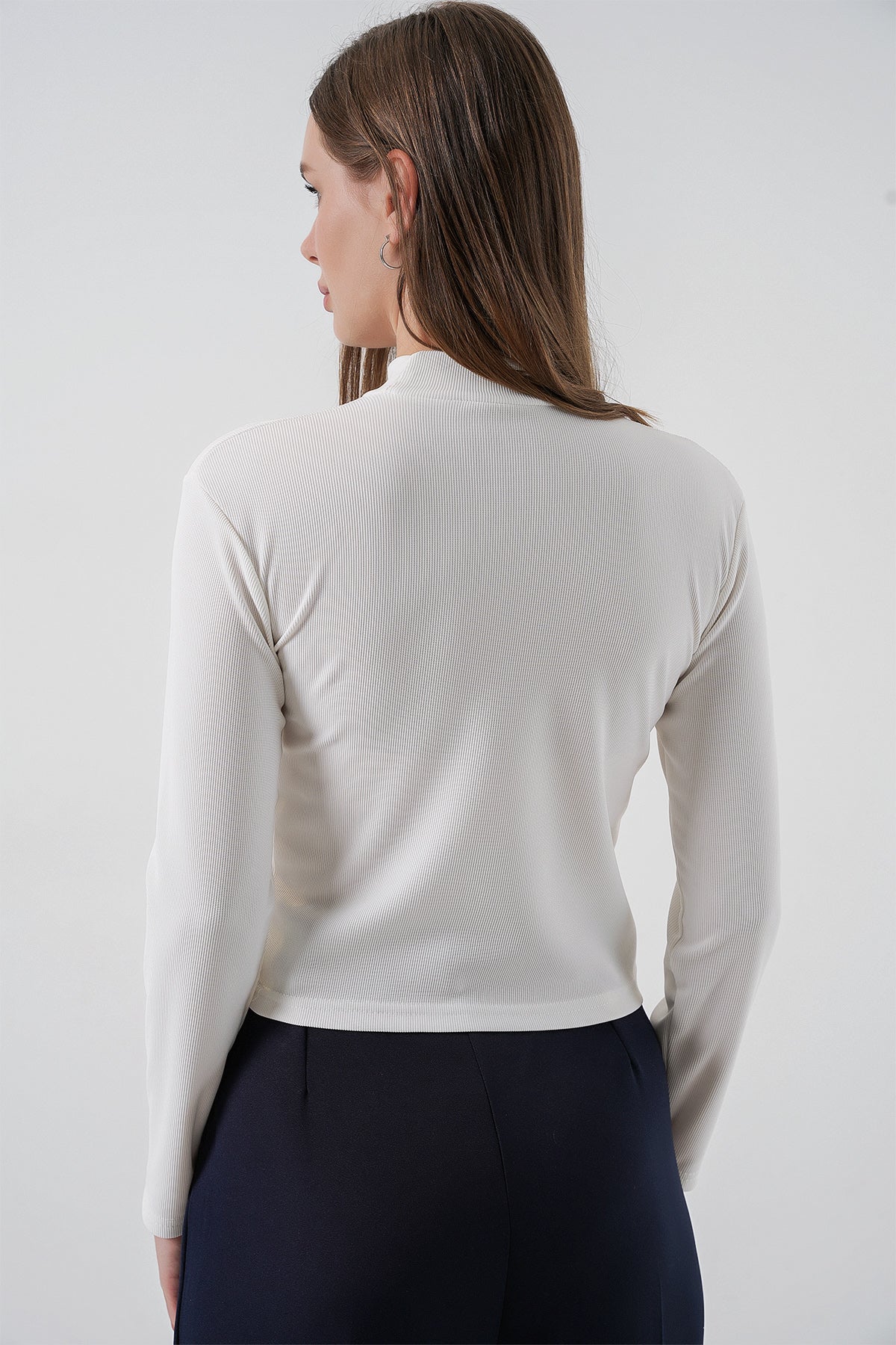 Kadın Kurdale Detay Uzun Kollu Bluz 977 - Beyaz