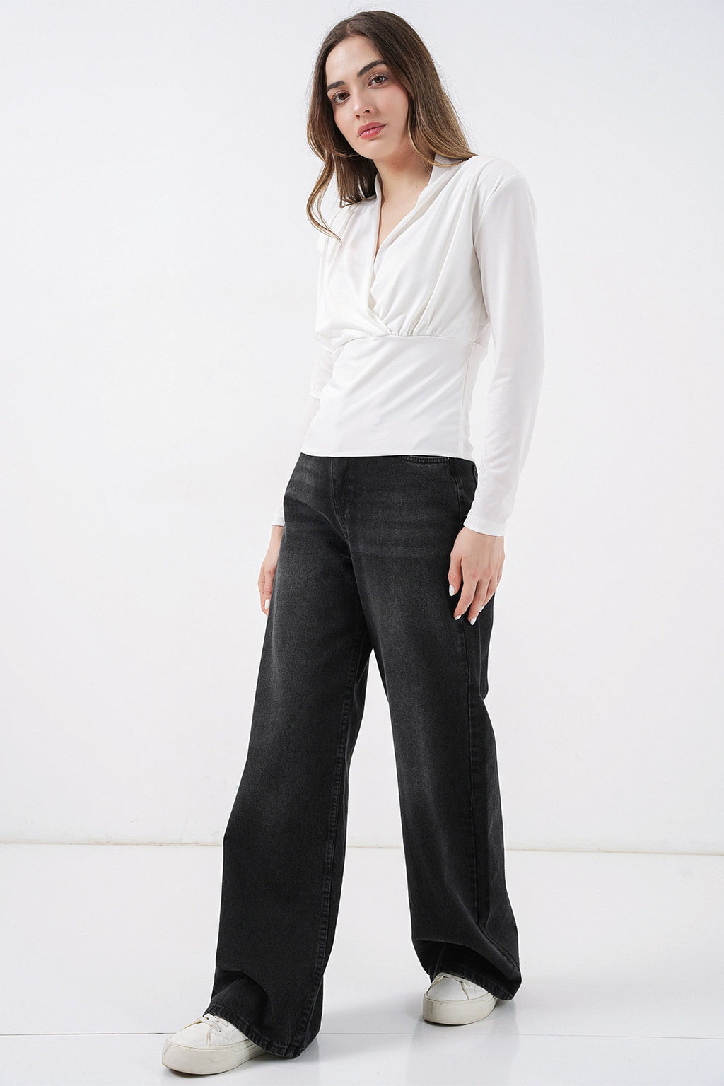 Kadın Omuz Vatkalı Kruvaze Yaka Bluz 942 - Beyaz