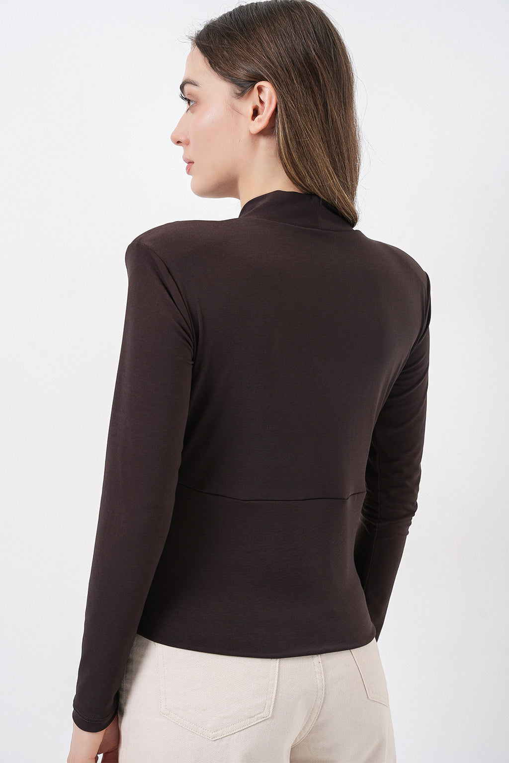 Kadın Omuz Vatkalı Kruvaze Yaka Bluz 942 - Kahverengi