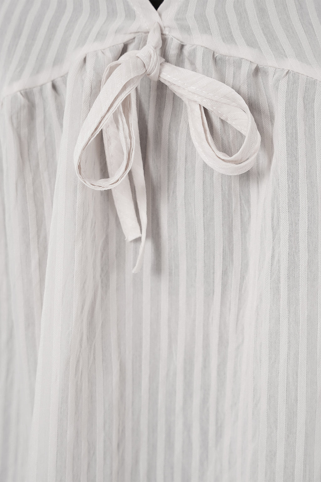 Kadın Önü Bağcıklı Uzun Kol Bluz 946 - Ekru