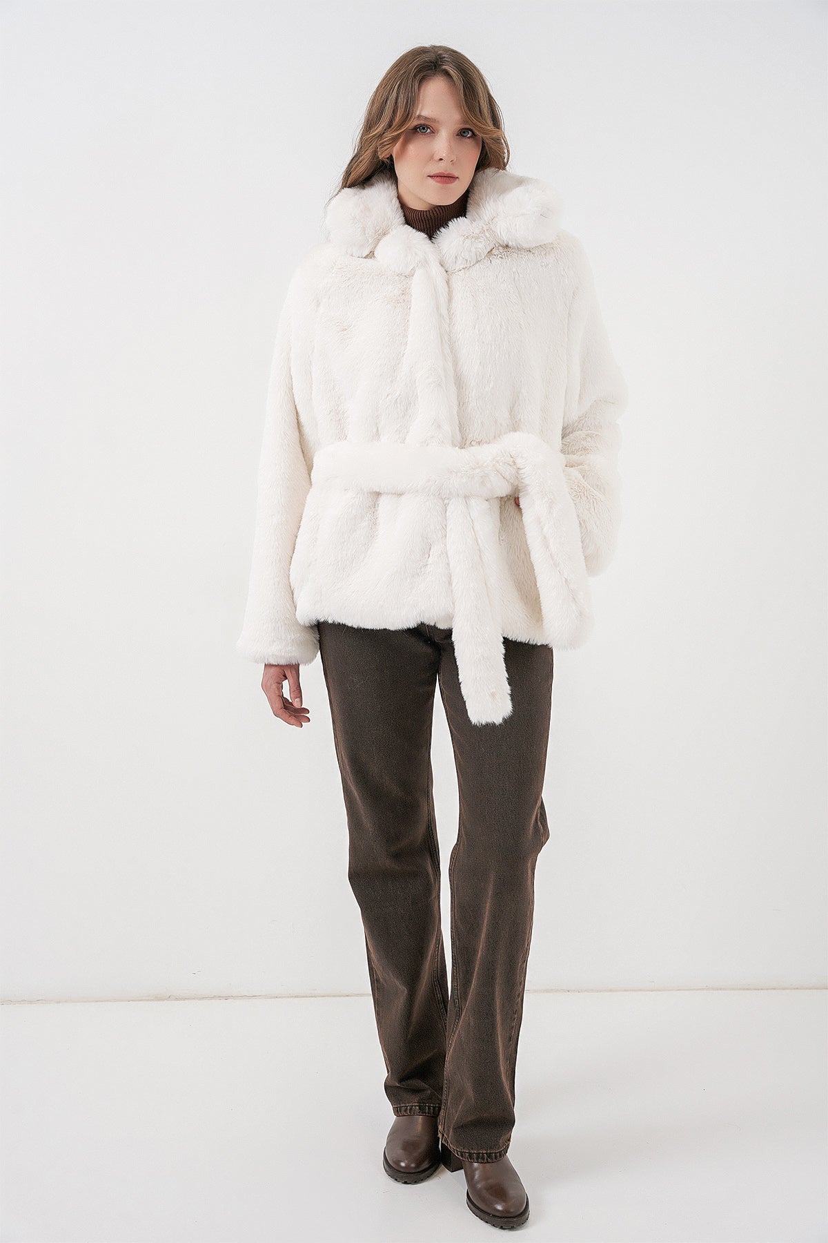 Kadın Peluş Kürk Mont 5234 - Ekru