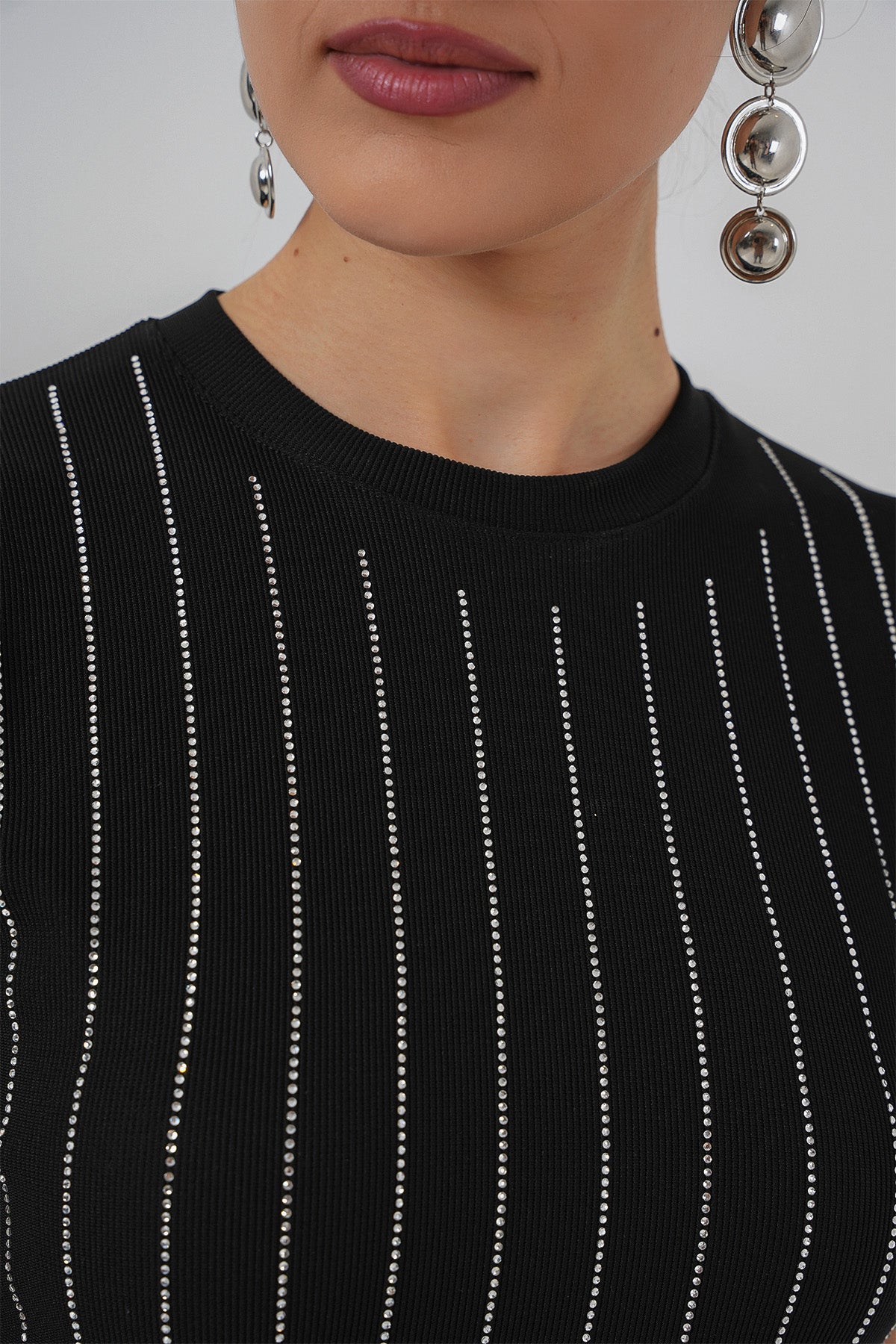Kadın Sıfır Kol Taşlı Bluz 931 - Siyah