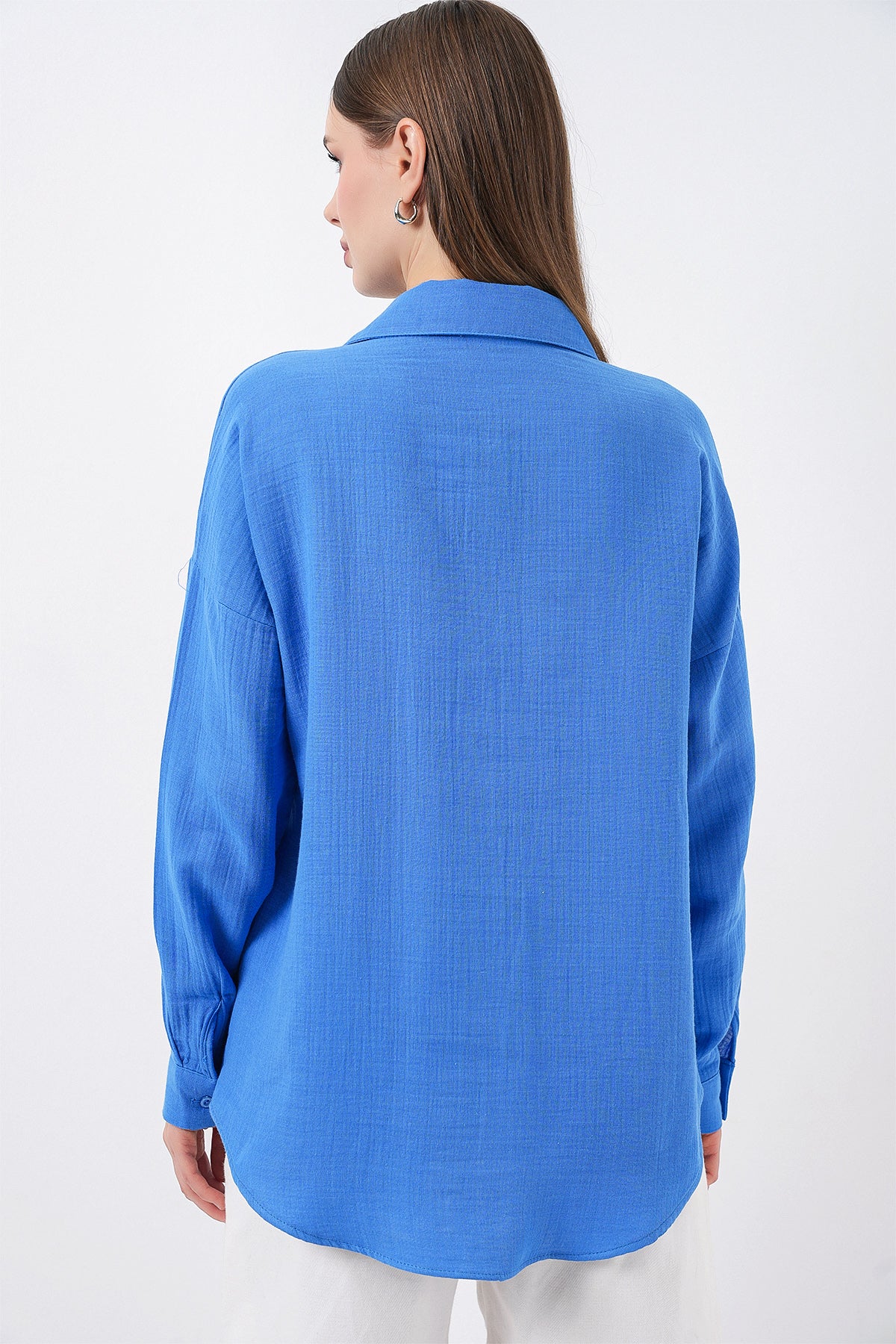 Kadın Tek Cepli Oversize Müslin Gömlek 20353 - Mavi