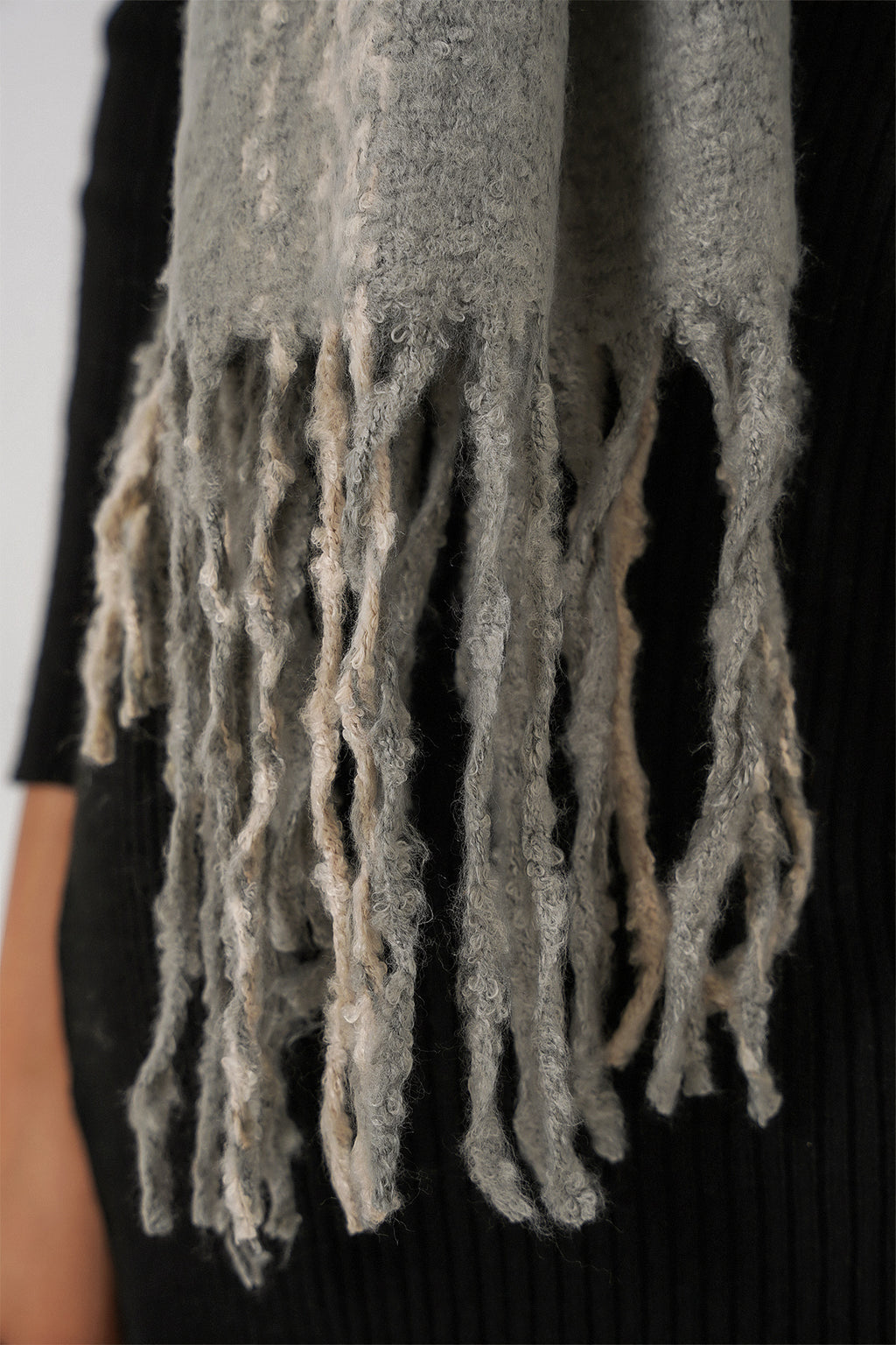 Kadın Yumuşak Dokulu Kalın Şal Atkı 15951 - F.Gri